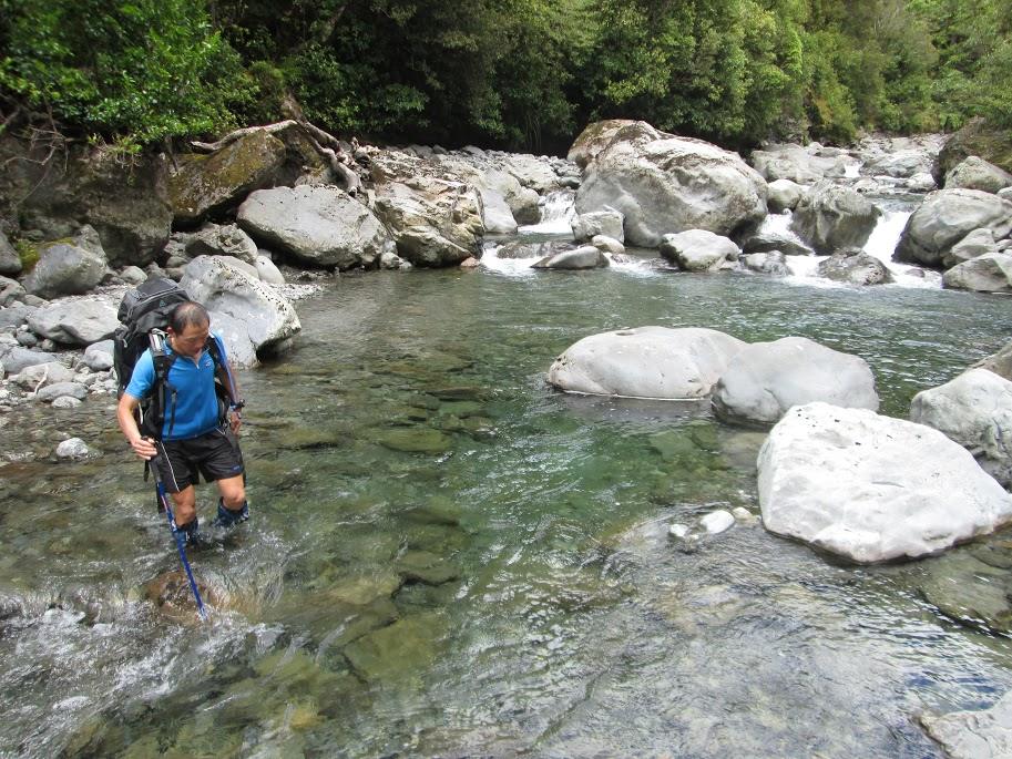 weimen crossing the river
