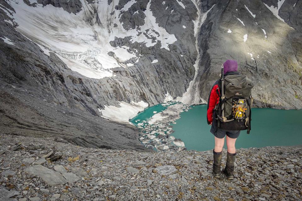 First view of Ivory Lake - all the icebergs were at the far end.