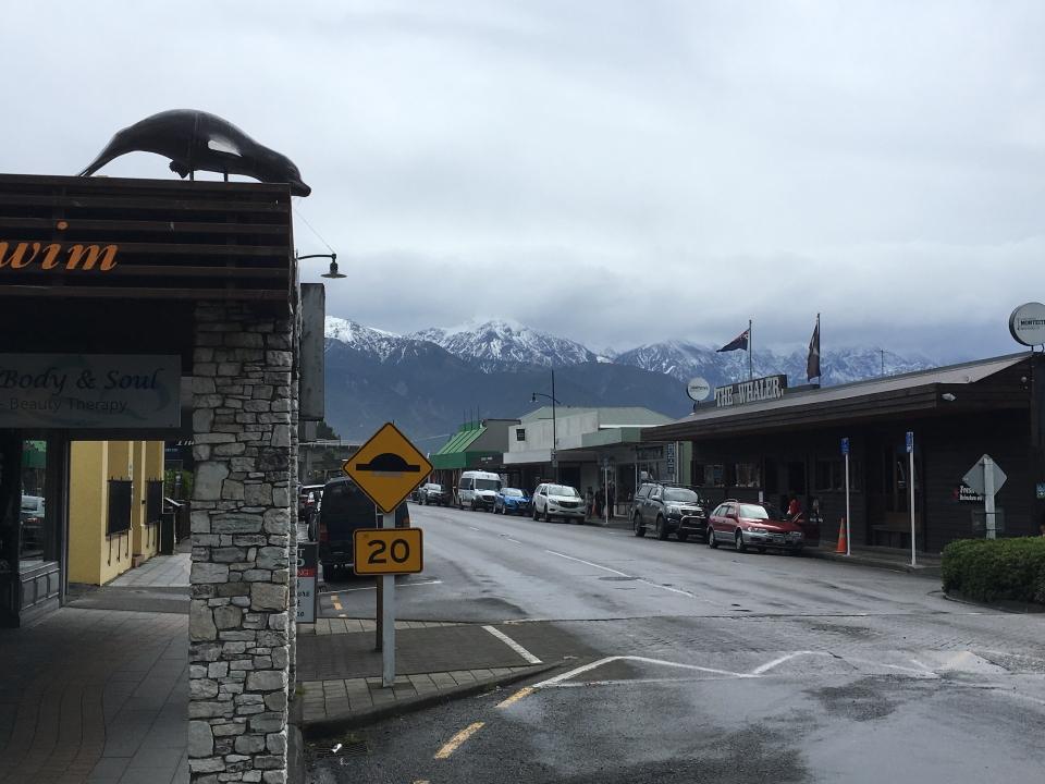 Kaikoura town looking up to Mt Uwerau