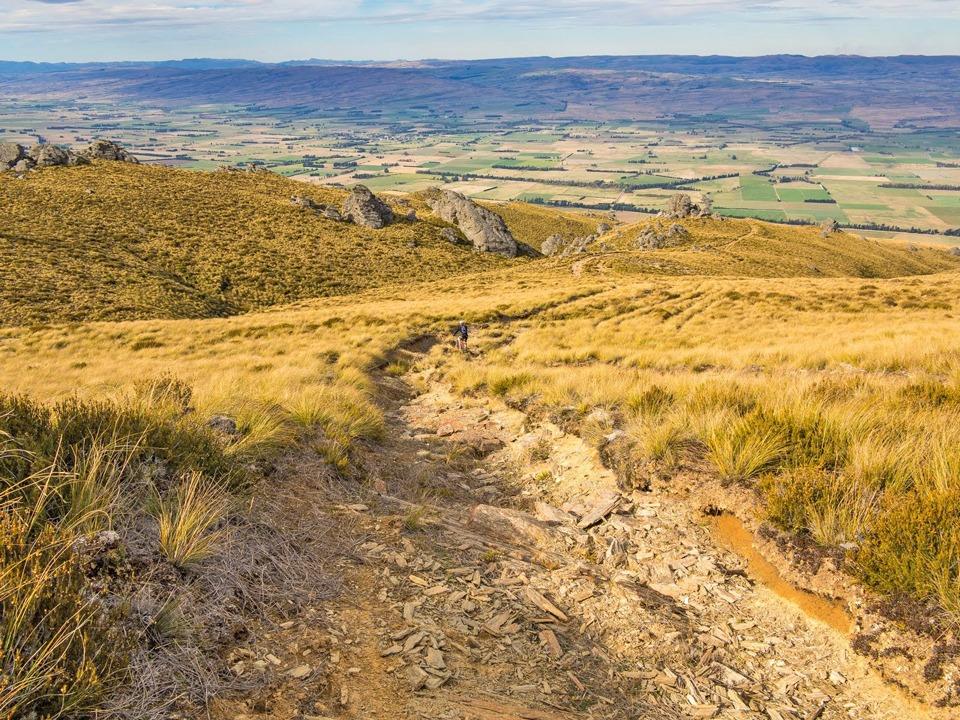 A steep, rough and eroded descent track to Middlemarch