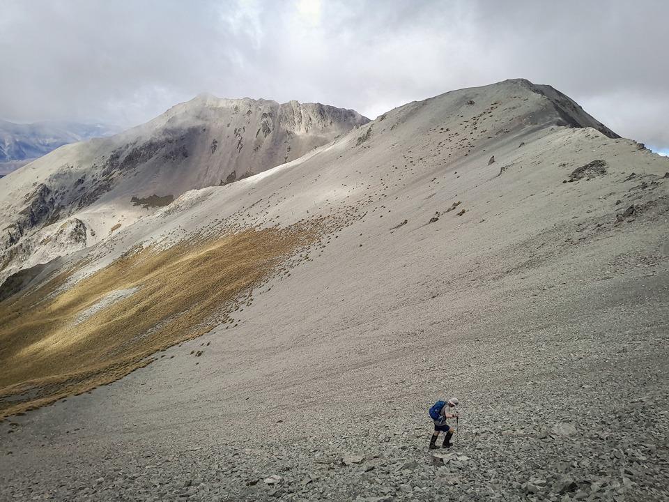 Heading up the scree to Nervous Knob