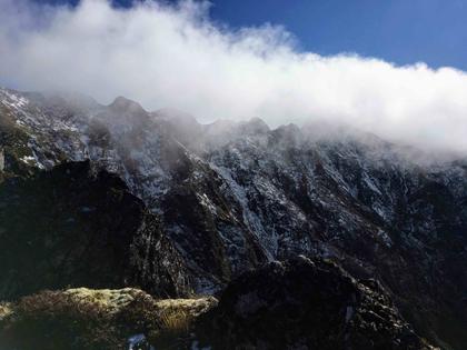 The Sawtooth Ridge as the cloud begins to clear