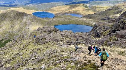 The descent passed by Iron Lake, Little Sylvester Lake and Lake Sylvester