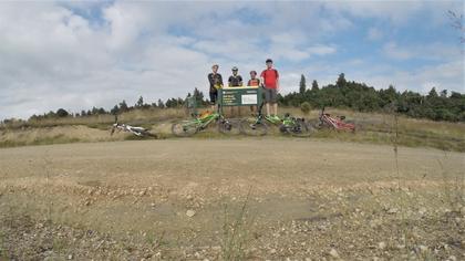 The group at the start of the 42 Traverse