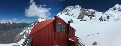 Aoraki and the Tasman Valley from Plateau Hut, on the day before our ascent