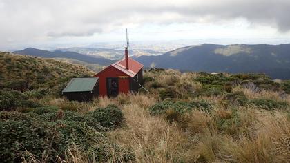 The fancy Cattle Ridge Hut. Photo credit: David