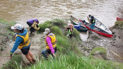 Hauling gear at the Tieke Kainga landing site