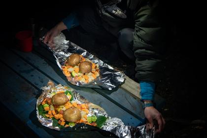 Cooking tramping tea