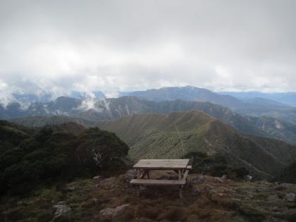View of the track ahead from Ghost Lake Hut (Photo : Henry)