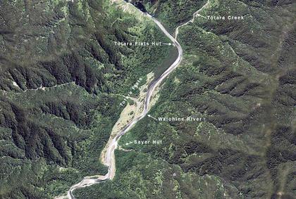 Aerial photo of Totara Flats in the Tararua Range showing the location of Sayer Hut