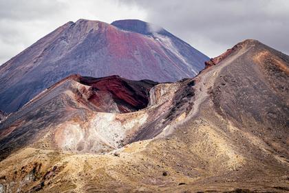 The Red Crater on Mt Tongariro with Mt Ngāuruhoe behind.
