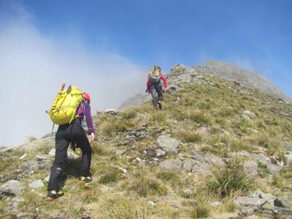 Nick H and Elisabet enjoying the easier section of Sebastapol ridge (credit Henry)