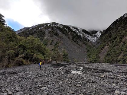 Heading up the northern branch of the Hapuku Valley, just before it turns NW towards the new lake