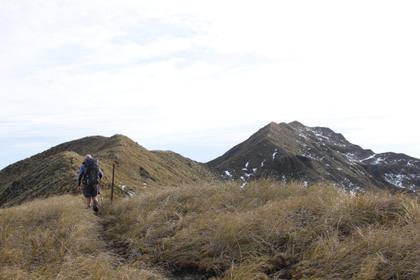 Practising using the manual focus on Tony, heading up to Junction Knob. Photo credit: Aimee.