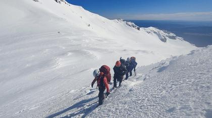(Towards Dome, Whakapapa Glacier in the background. Photo: Anne)