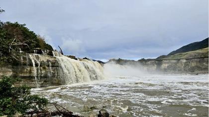 Maruia Falls – lower viewing location.