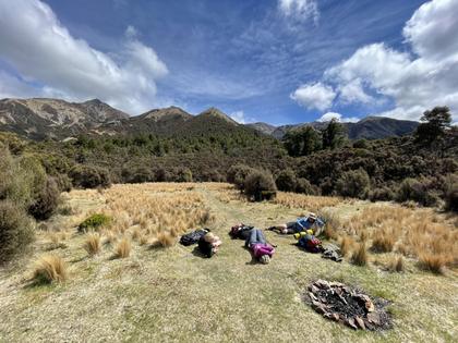 Kaweka flats lunch stop [Gina]