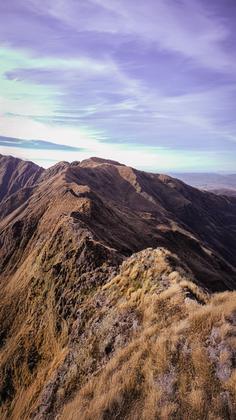 View north along Broken Axe Pinnacles