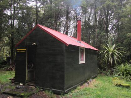 First class accommodation at Cow Creek – this cosy little hut sleeps six, and has a great camping area too