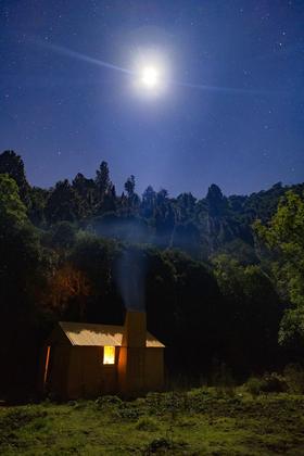 Pararaki Hut