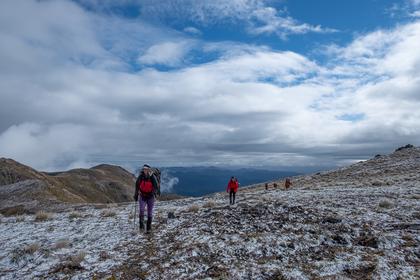 A dusting of snow on the ridge toward North Kaweka. Photo credit: Ian.