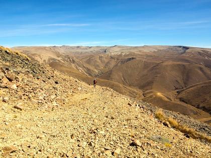 Otago mountain biking - beginning the descent from Omarama Saddle