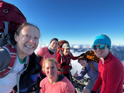 Summit selfie on the top of Mt Richmond. (Photo credit: Lynsey)