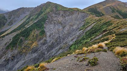 Looking towards Armstrong Saddle from just behind Sunrise Hut