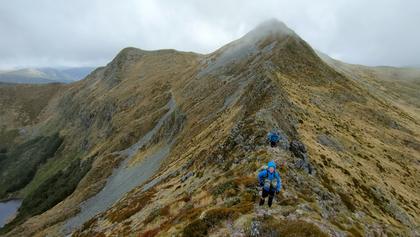 Day 2 - On the ridgeline between Luna Saddle and Kiwi Saddle Hut (Photo credit: Anne)
