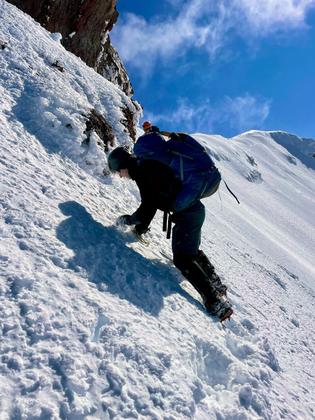 Negotiating the steps on the ridge to Girdlestone (Emily Shrosbree)