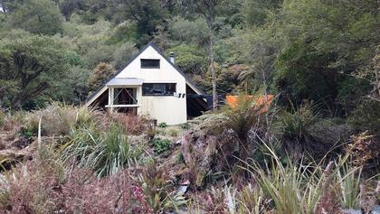 Daphne Hut