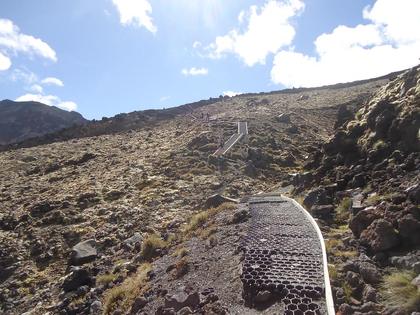 The final stretch of the path up to South Crater as it sidles towards South Crater. 10 am