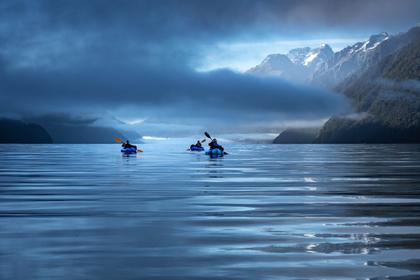 Paddling Lake McKerrow early morning before the mid-day sea breeze develops